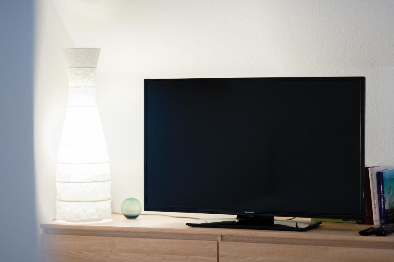 Stay Awesome - Schonfeld Apartment, Netflix Und Kostenloses Parken Касел Екстериор снимка