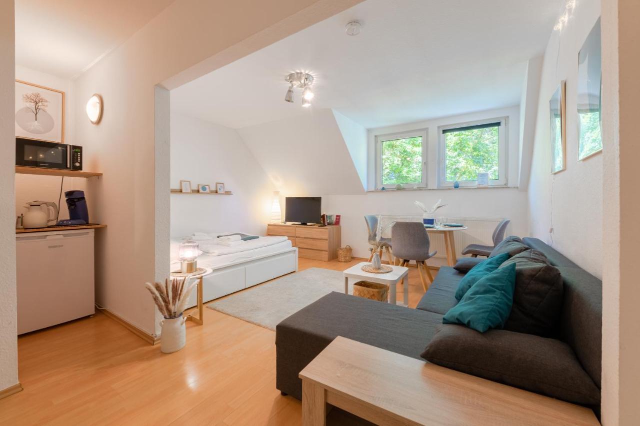 Stay Awesome - Schonfeld Apartment, Netflix Und Kostenloses Parken Касел Екстериор снимка
